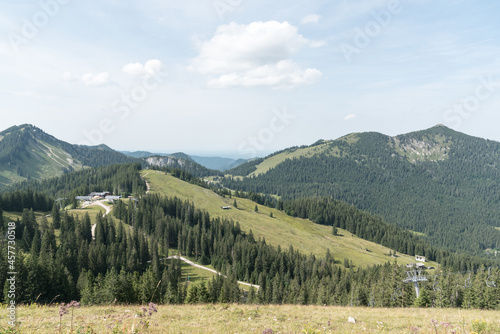 Blick über die Berge in das ferne Intal