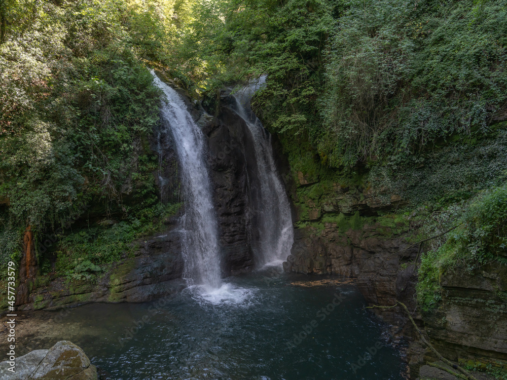 Carpinone falls