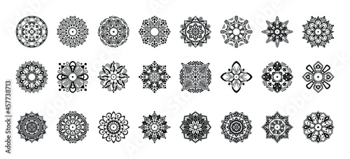 Mandala pattern black and white
