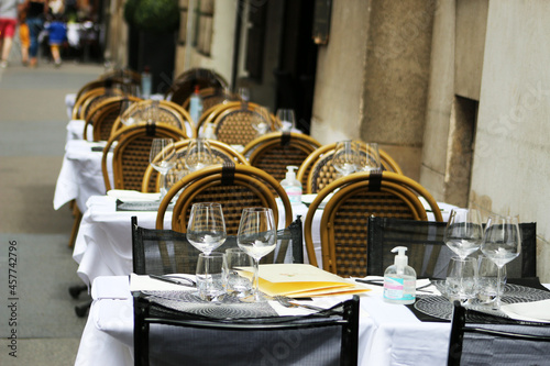 Photography Terrasse - Table de Restaurant