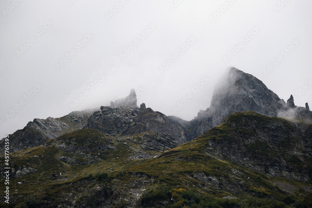 Fototapeta premium mountains in the fog
