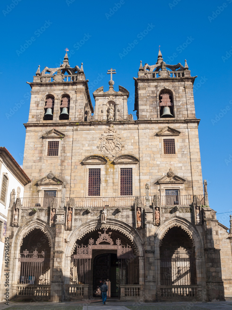 Braga Se Cathedral facade