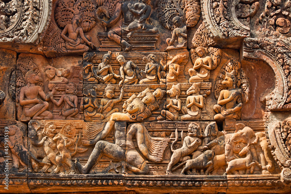 Obraz premium Carved detail at Banteay Srei Khmer temple, Siem Reap, Cambodia
