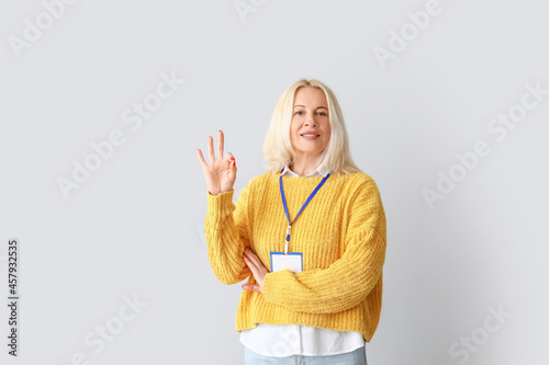 Portrait of mature woman wi...