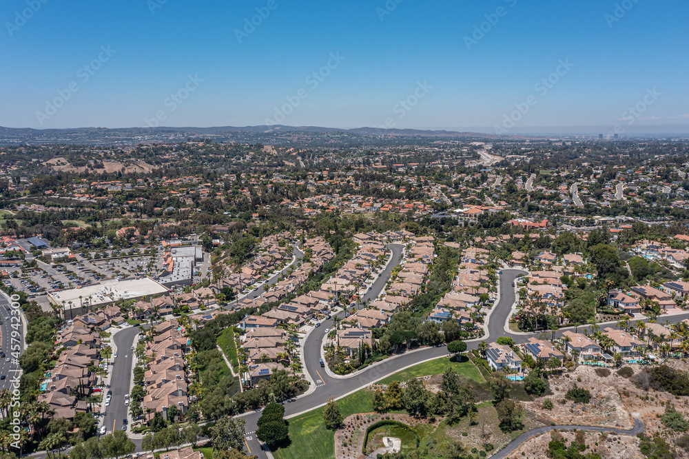 Fototapeta premium Aerial view of master planned homes in the hills of Orange County California.