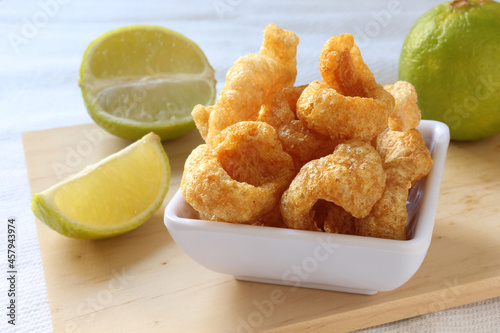 Pork crackling portion, appetizer.