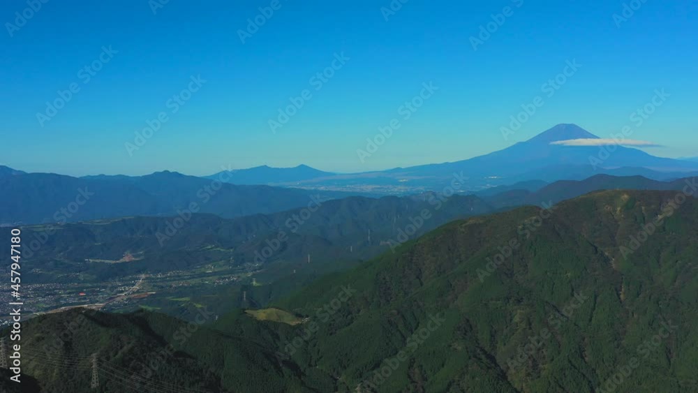 青い富士山のパノラマ空撮 青い富士山のパノラマ空撮