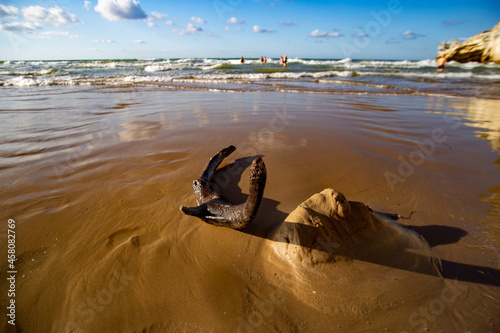 Puglia - Mare -spiaggia - schiuma - onde