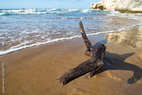 Puglia - Mare -spiaggia - schiuma - onde