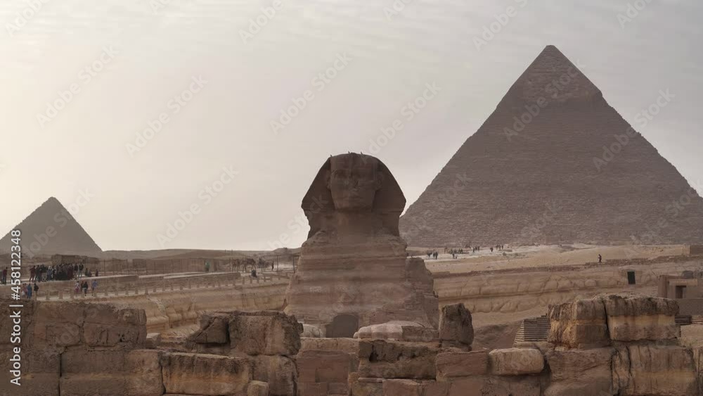 great sphinx of giza pyramid of khafre and menkaure cairo egypt great sphinx of giza pyramid of khafre and menkaure cairo egypt