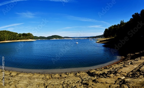 Fototapeta Naklejka Na Ścianę i Meble -  Panorama showing the waters of Lake Solina, Polańczyk, the Bieszczady Mountains