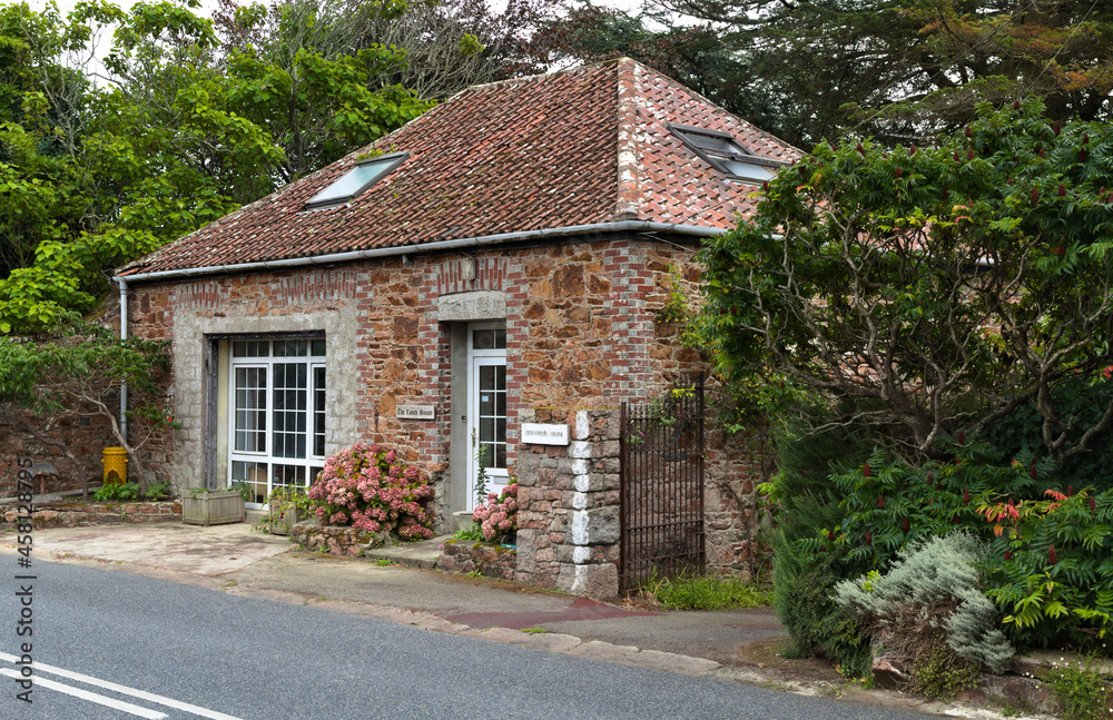 the coach house- beautiful old house - Jersey