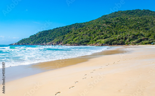 vento forte movendo a areia na Praia Brava Florianopolis Santa Catarina Brasil Florianópolis