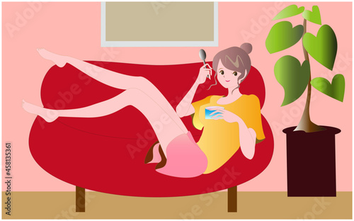 部屋でくつろぐ女性　