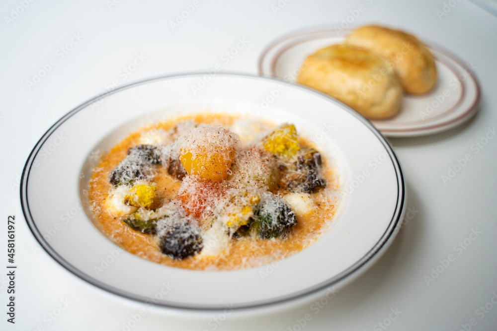 Fototapeta premium fish on a plate