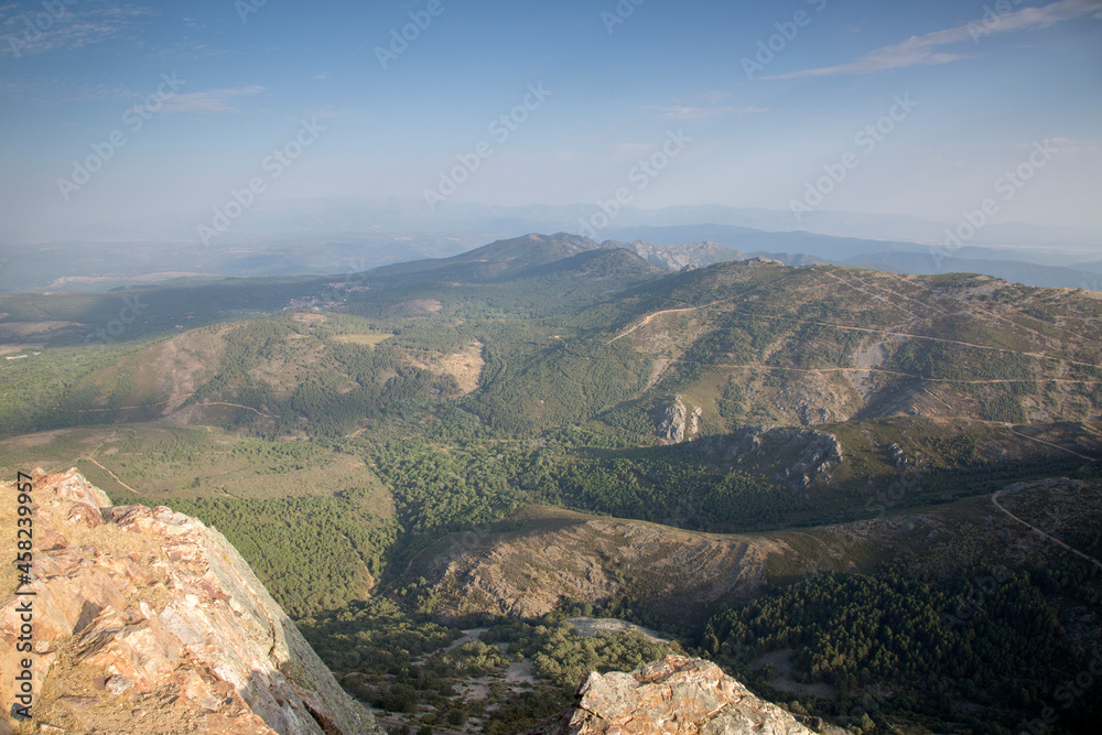 Sierra de Francia Mountain Range; Salamanca