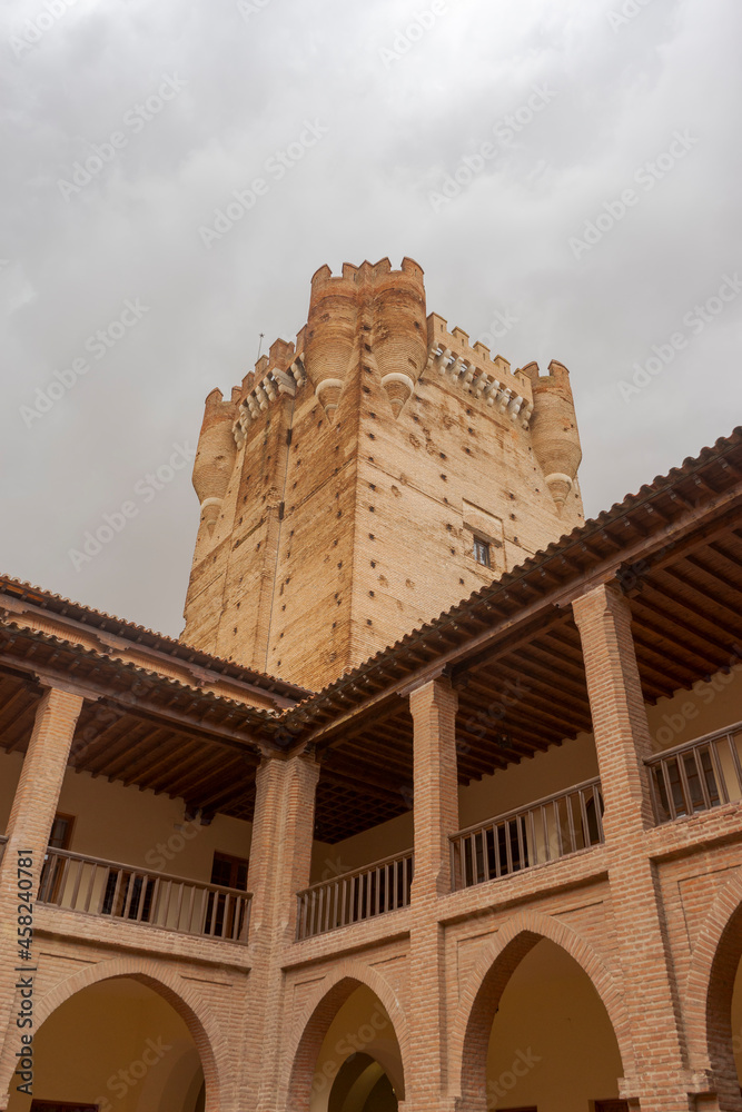 castillo de la Mota en el municipio de Medina del Campo, España