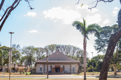 Photo of a small church located in Pradópolis - São Paulo photo