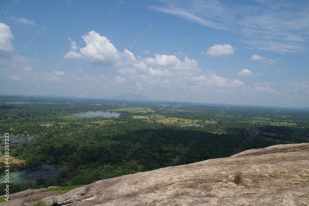 スリランカ　シーギリヤ　ピドゥランガラロックからの景色