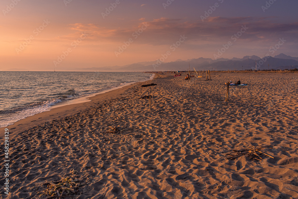 Plaża morza tyrreńskiego  - obrazy, fototapety, plakaty 