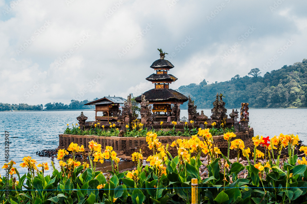 Ulun Danu Temple - Bali