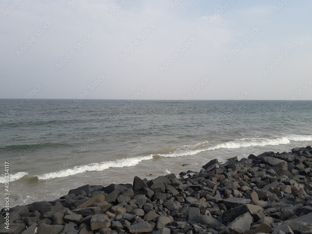 Seashore waves