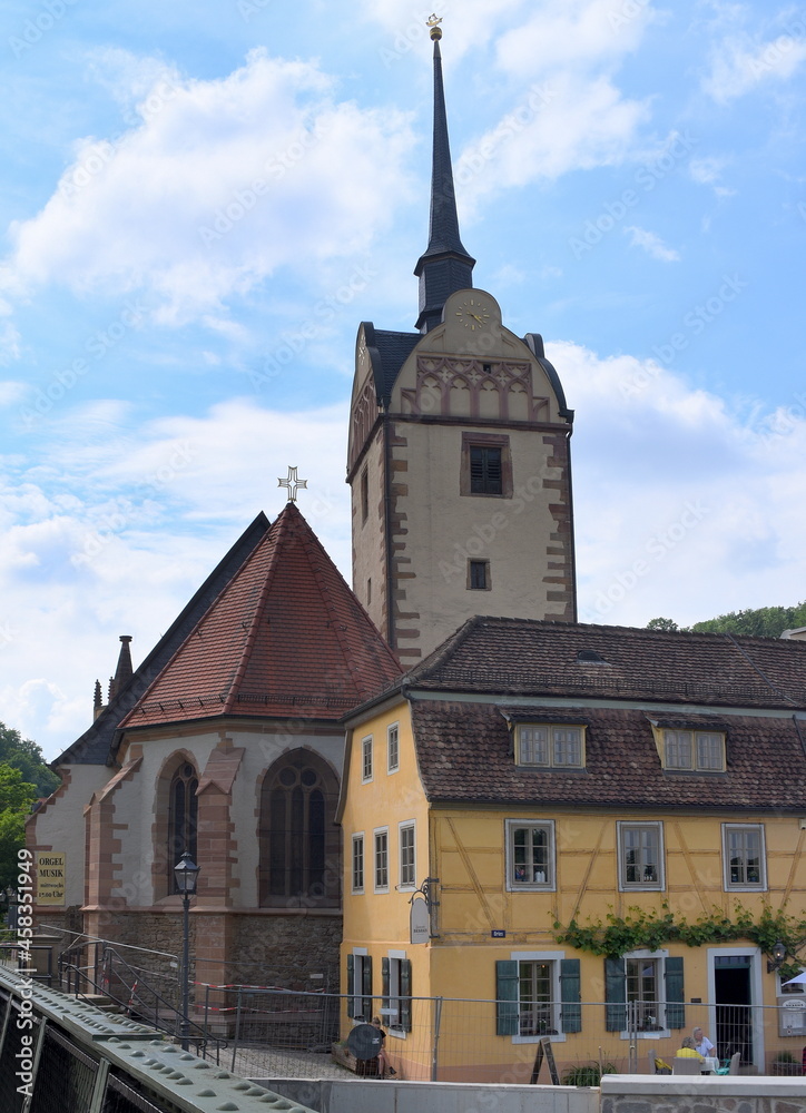 Spätgotische Marienkirche in Unterhaus am Ufer der Weißen Elster Spätgotische Marienkirche in Unterhaus am Ufer der Weißen Elster