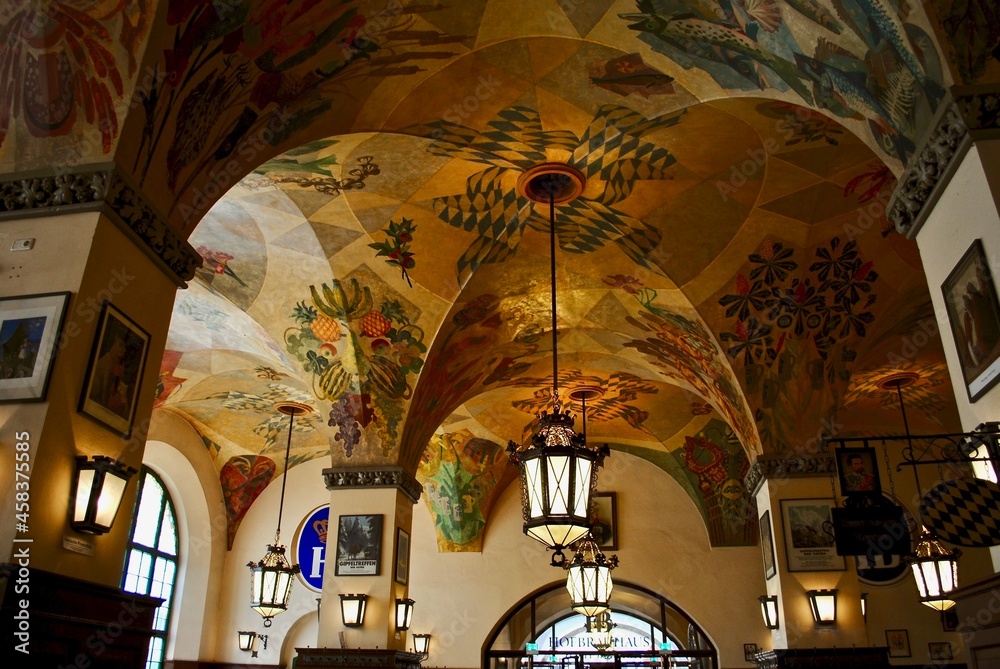 Munich (München), Germany: Hofbrauhaus (Hofbräuhaus) beer house ...
