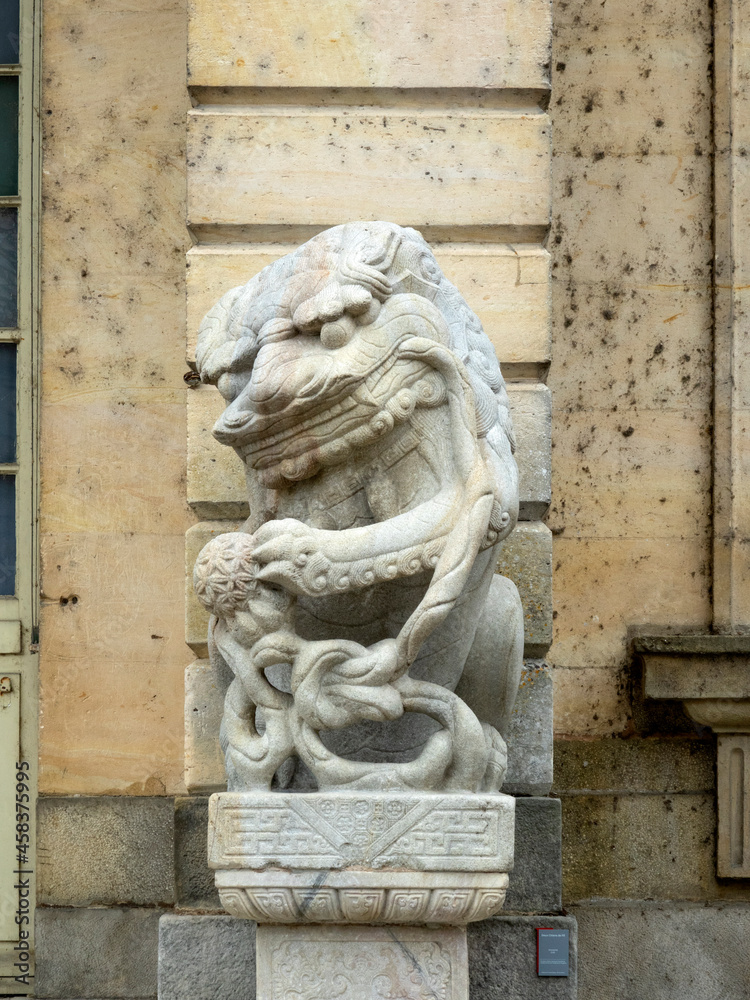 Statue de dragon au Château de Fontainebleau