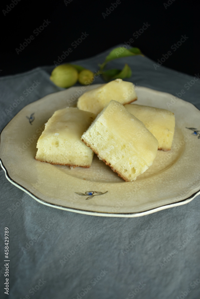 alfajores con dulce de leche y choclates, bombones alfajores con dulce de leche y choclates, bombones