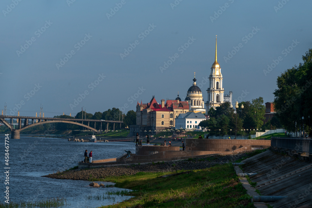 Рыбинск. Панорама исторического центра. Собор, Биржа.