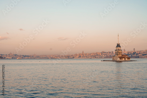 Maiden's Tower in istanbul, Turkey (KIZ KULESI - USKUDAR) © sercansamanci