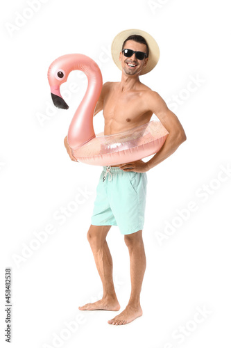 Young man with inflatable r...