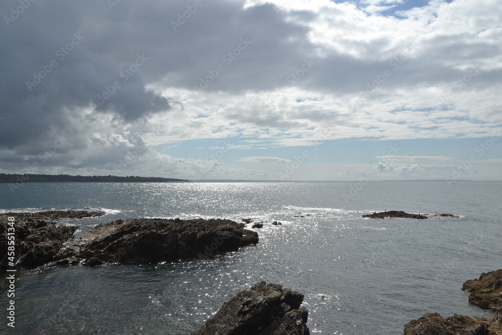 paysages maritimes, côte bretonne, calanque de Brigneau dans le Finistère
