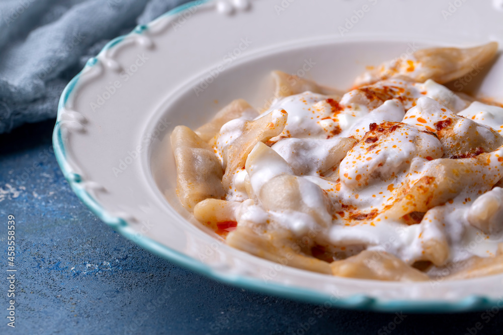 Traditional Turkish cuisine; Turkish ravioli, ; Manti