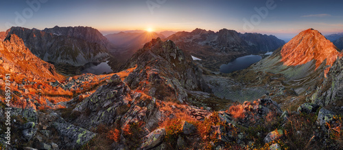 Fototapeta Naklejka Na Ścianę i Meble -  Beautiful sunset mountain panorama from Poland Tatras - Szpiglasowy Wierch