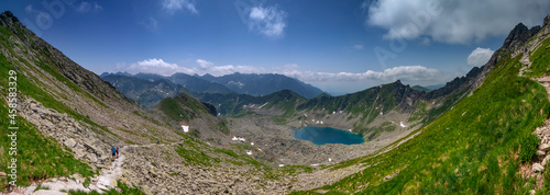 W dolinie Piećiu Stawów - Tatry okolice Zawratu