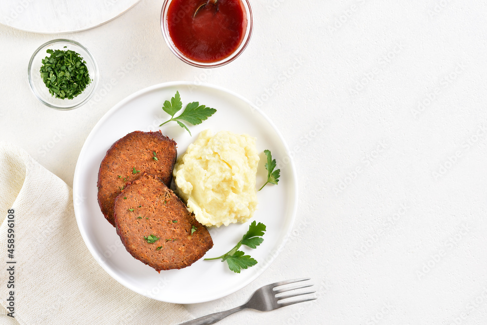 Meatloaf with mashed potato