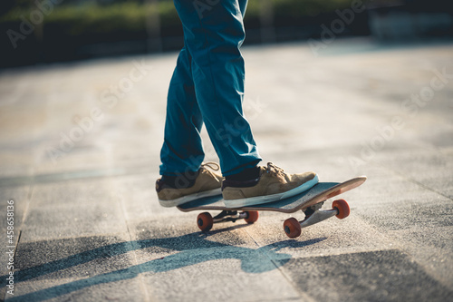 Skateboarder skateboarding outdoors in city © lzf