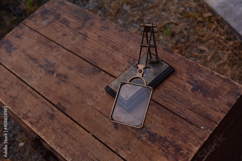 magnifying glass
