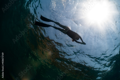 freediver girl in the sea © tamergunal