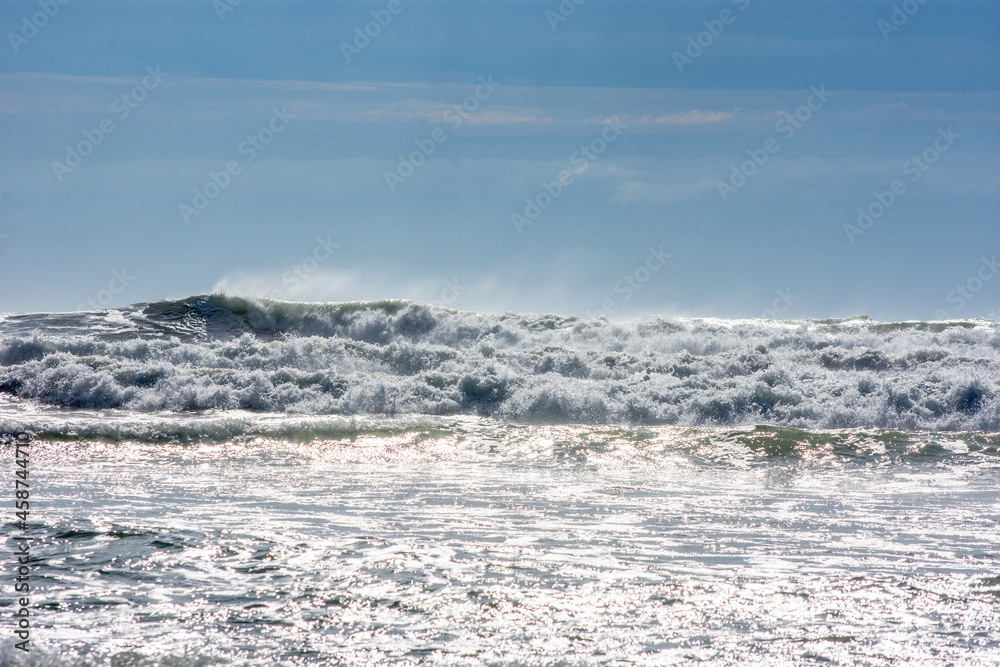 Fototapeta premium Rough ocean wit waves