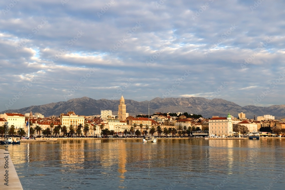 Fototapeta premium Beautiful promenade in Split, Croatia.