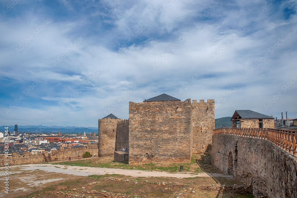 castillo templario del municipio de Ponferrada, España