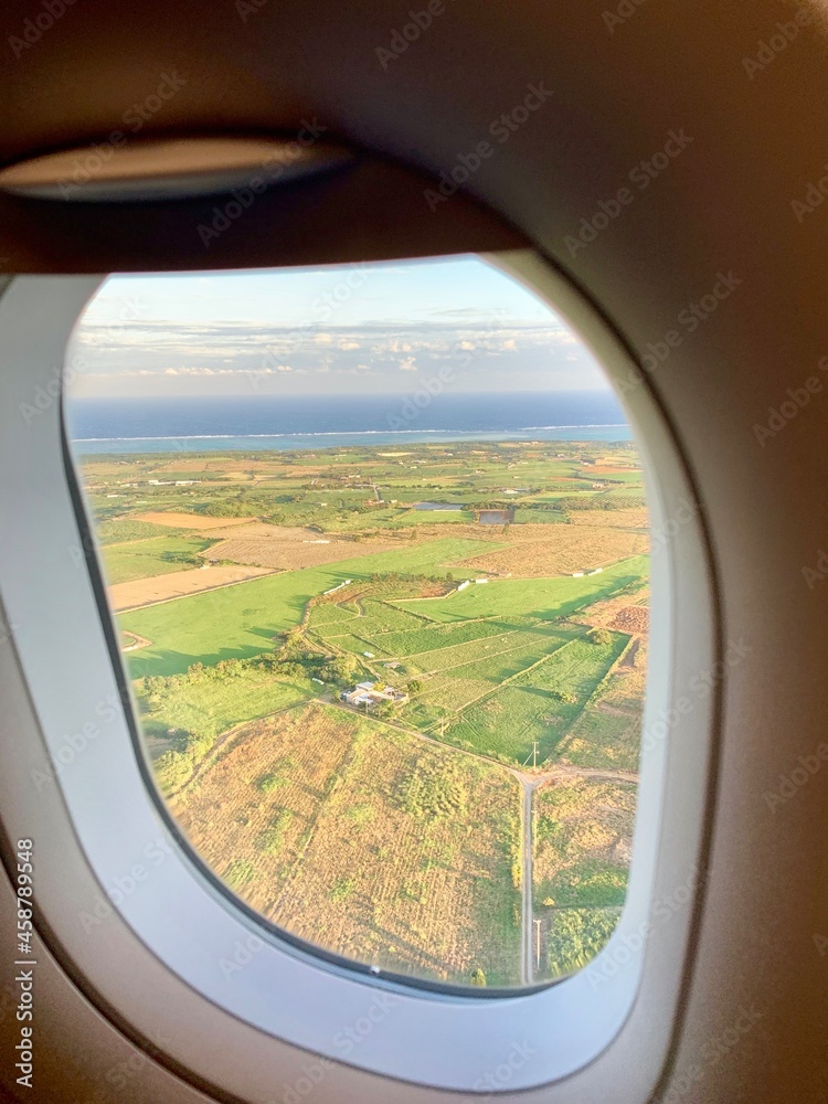 Fototapeta premium 石垣島 空撮 八重山諸島 沖縄県