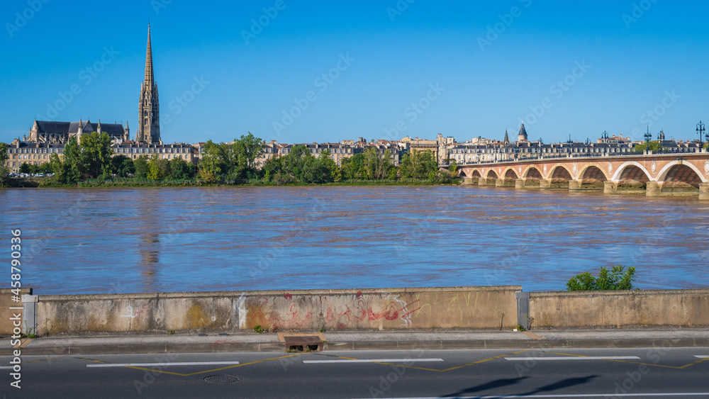 Cityscape of Bordeaux (France)