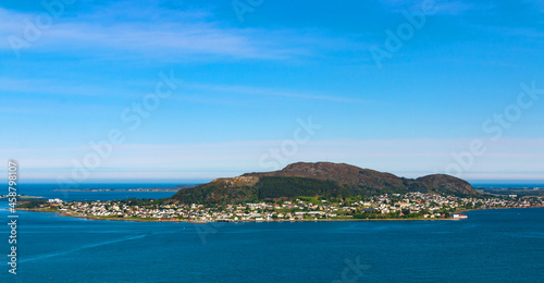 Ålesund in summer, view of the city from the observation deck on Mount Axla © smaliariryna