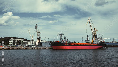 Ship moored in the dock of the repair shipyard in Gdynia © Kamil Cukrowski