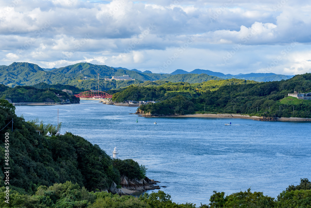 Coastal scenery of the Seto Inland Sea, the Mukaishima Bridge connecting Iwashijima and Mukaishima seen from Innoshima