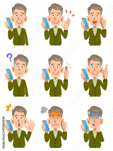 携帯電話で会話しているシニア男性の様々な表情
